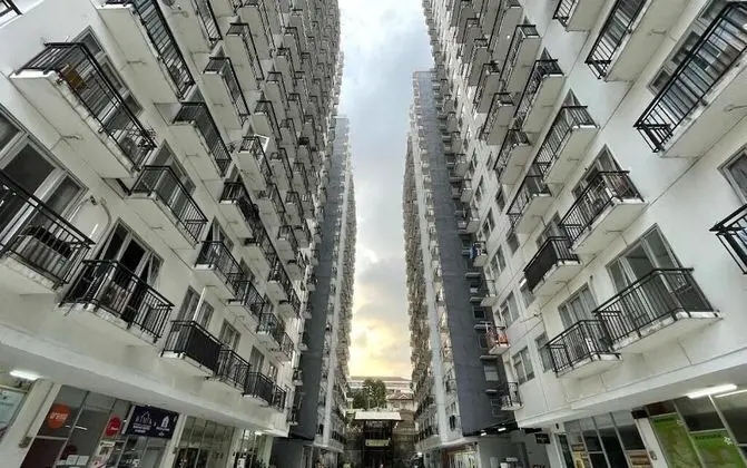 The Jarrdin Apartment by Omami