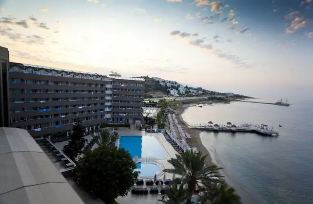 Jasmine Beach Resort - Havuz