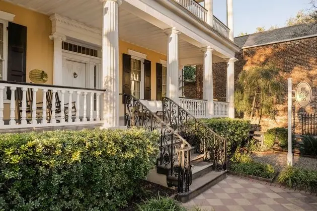 The Jasmine House - Öne Çıkan Resim