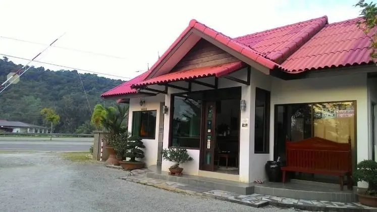 Jasmine Villa Tropical Garden - Lobi