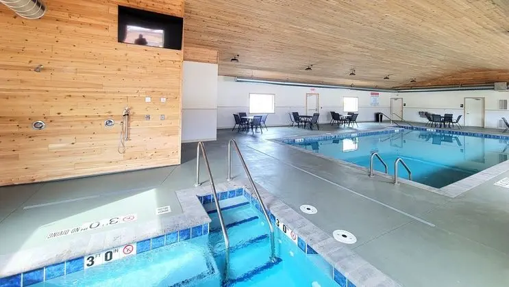 Jasper Ridge Inn Ishpeming By Magnuson Worldwide - Havuz