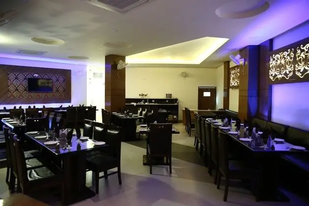 Jassritha Premier Grand Sharan - Yerinde Yemek