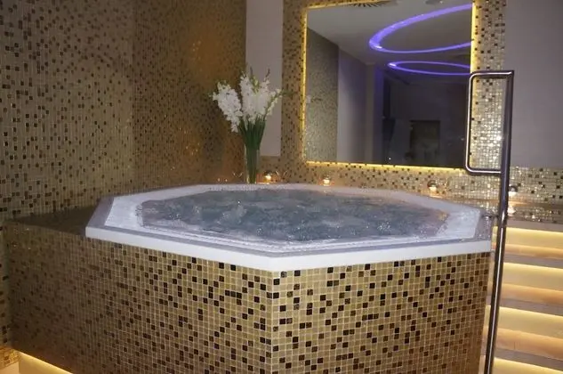 Hotel Jastarnia - Havuz