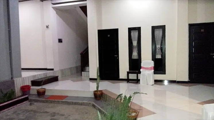 Jaya Phita Guest House - Dış Mekan