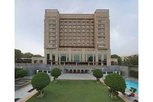 Jaypee Vasant Continental