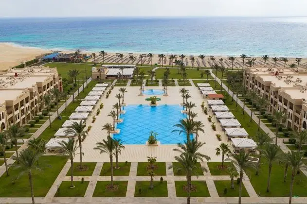Jaz Oriental, Almaza Bay - Öne Çıkan Resim