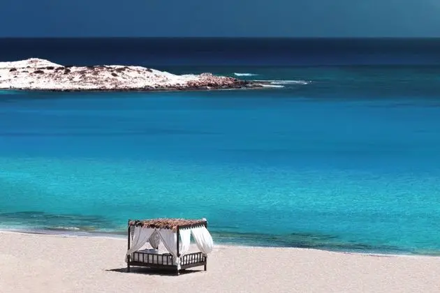 Jaz Oriental, Almaza Bay - Plaj