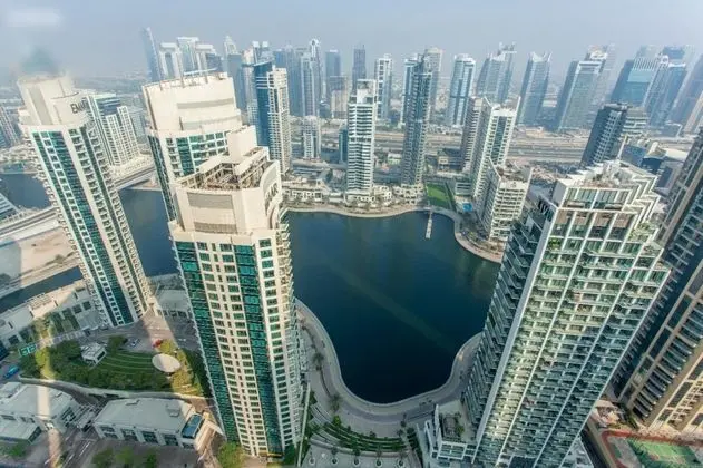 JBR Beach Front 4 Bed High Floor - Oda