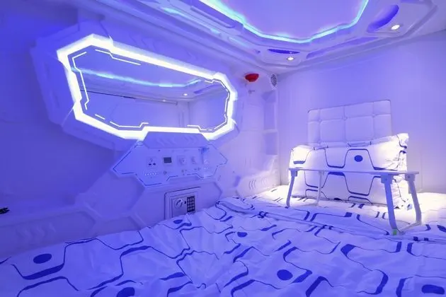 JC SPACE CAPSULE HOTEL