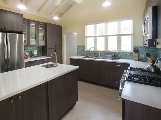 Je Suis Content, Silver Sands 3BR - Mutfak