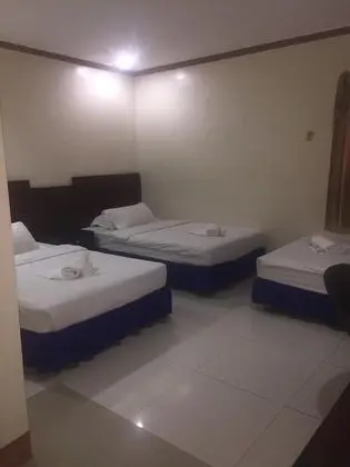 Jeamco Royal Hotel - Baybay - Oda