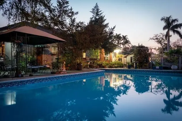 Jean Lee Bed & Breakfast