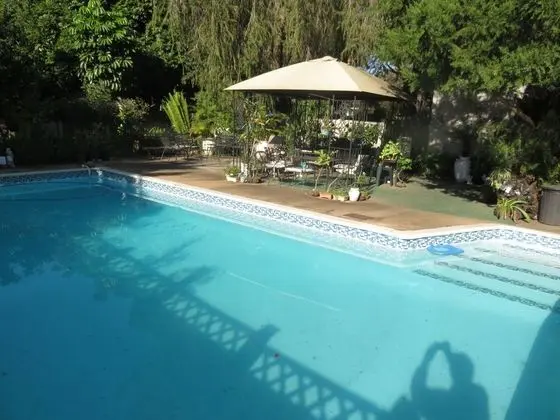 Jean Lee Bed & Breakfast - Havuz