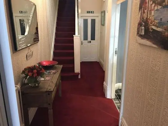 Hotel Jeanne - İç Mekan