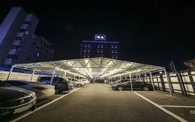 Jecheon Cats Hotel