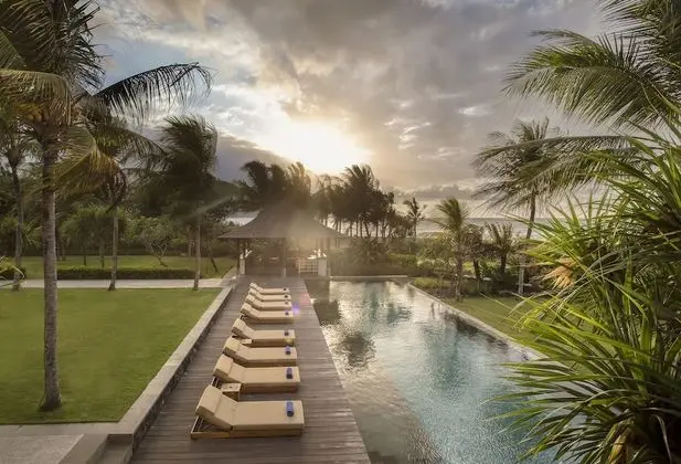 Jeeva Saba Bali - Havuz