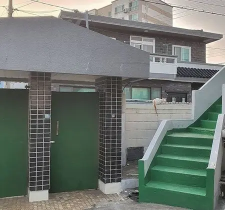 Jeju Airport First Night Guesthouse - Dış Mekan