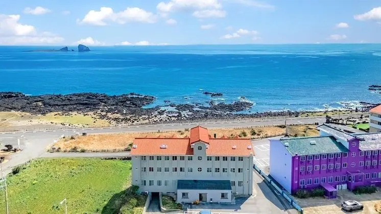 Jeju Badaaehyanggi Pension - Dış Mekan