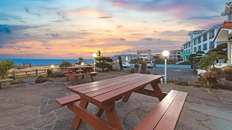 Jeju Badaaehyanggi Pension - Dış Mekan