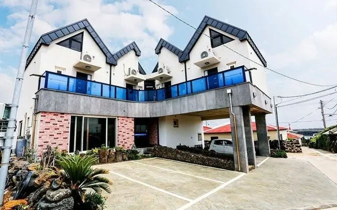 Jeju Baramui Eondeok Pension