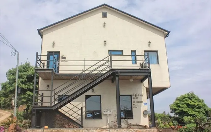 Jeju Baramuieondeok Guest House - Dış Mekan