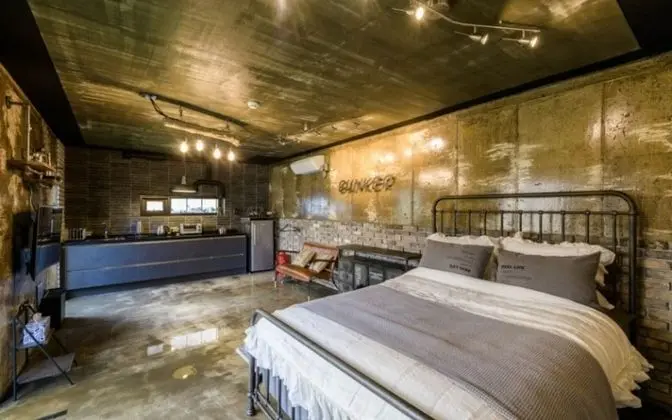 Jeju Bunker Pension - Oda