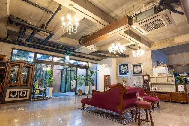 Jeju Bunker Hotel & Resort - Lobi