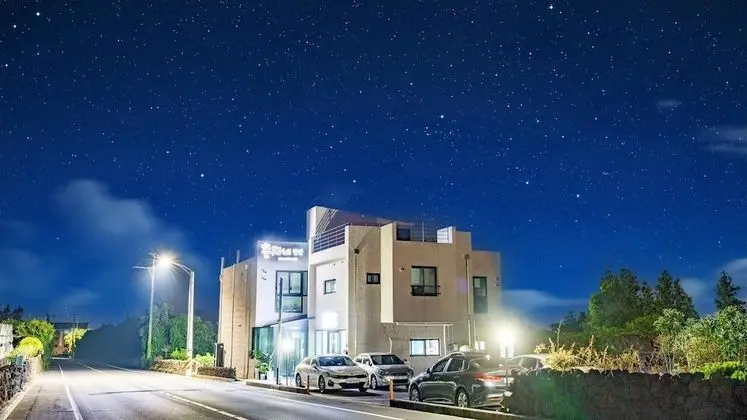 Jeju Chunjane Pension - Dış Mekan