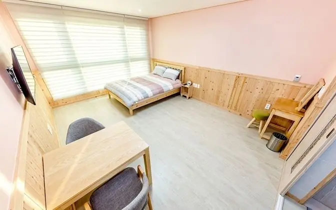 Jeju Dolce Pension and Guest House - Oda