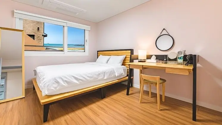 Jeju Eseutteuleya Pension - Oda