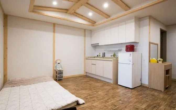 Jeju Flyjin House Pension - Oda