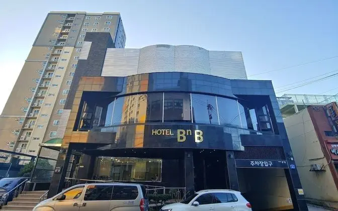 Jeju Gallery Hotel B&B