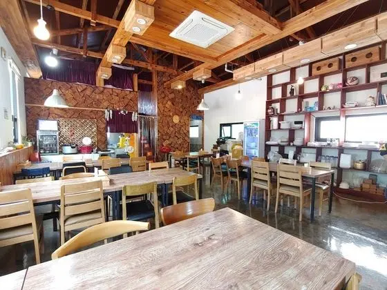 Jeju Halla and Tam Pension - Yerinde Yemek