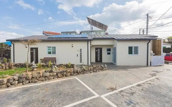 Jeju Hani House Shinchonri - Dış Mekan
