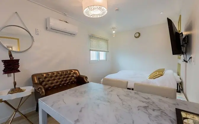 Jeju Hani House Shinchonri - Misafir Tesisleri ve Hizmetleri