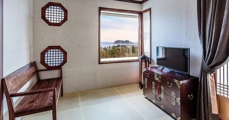 Jeju Hanok Hotel Hallagung - Oda Düzeni
