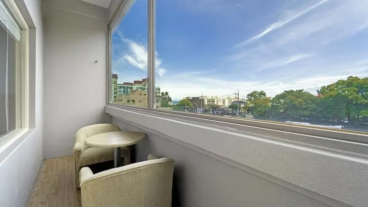 Jeju Honeycrown Hotel - Dış Mekan