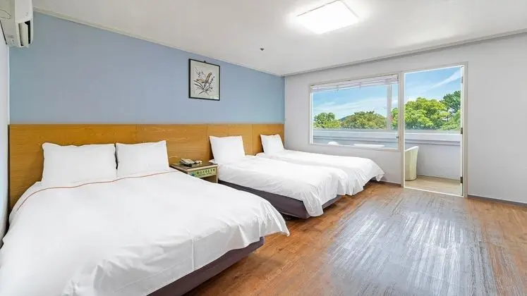 Jeju Honeycrown Hotel - Öne Çıkan Resim
