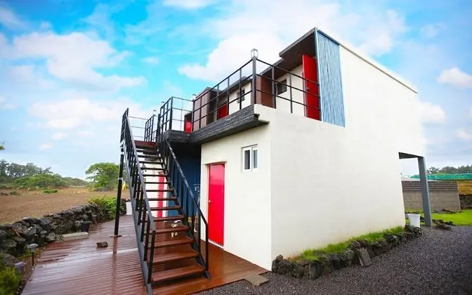 Jeju Ian House Guest House