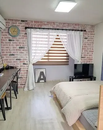 Jeju Jiseul Guest House - Oda