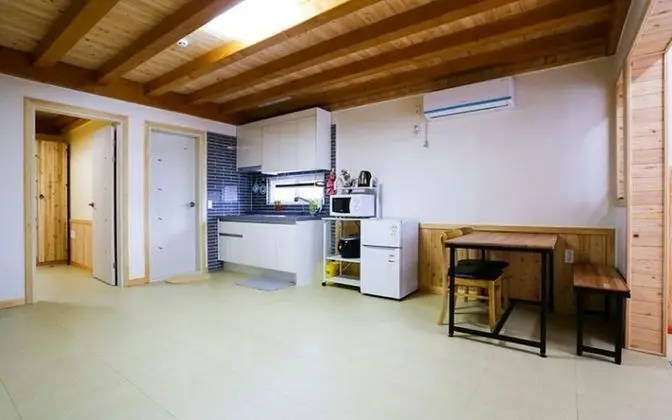 Jeju La Haph Pension - Oda