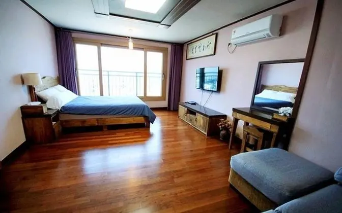 Jeju Liverpool Pension - Oda