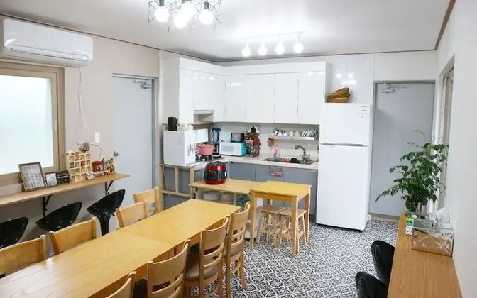 Jeju Pureunseom Guest House - Misafir Tesisleri ve Hizmetleri