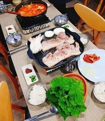 Jeju Sanbangsan Tansan Oncheon Pension - Misafir Tesisleri ve Hizmetleri