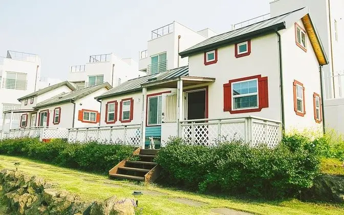 Jeju Zamong & Sarangchae Guesthouse - Dış Mekan