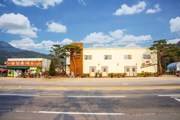 Jeongeup Brahms Pension
