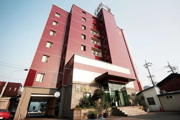 Jeongeup H Hotel