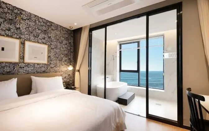 Jeongja Beach Brown Dot