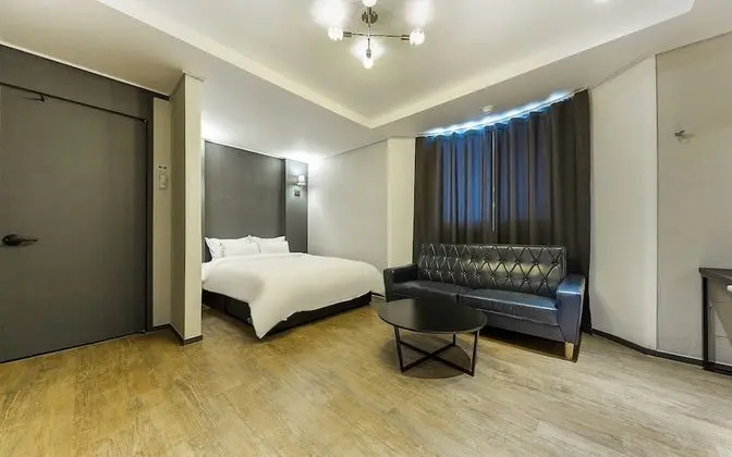 Jeongju Ochang Hotel Bom