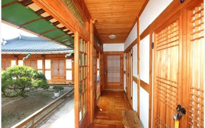 Jeonju Buyongheon Hanok Stay